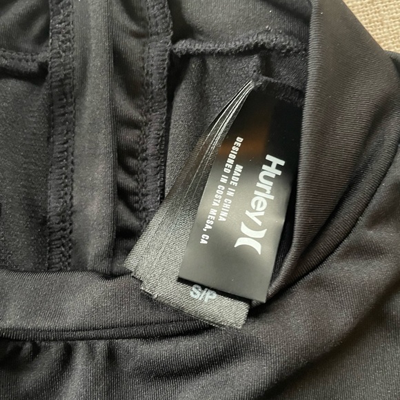 Women’s Hurley Swim Bodysuit Size Small NEVER WORN! - Picture 7 of 10